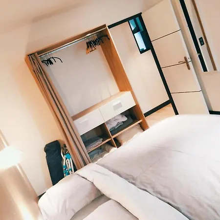 Maison Jardin Petanque, Meett, Airbus, Aeroport, Golf